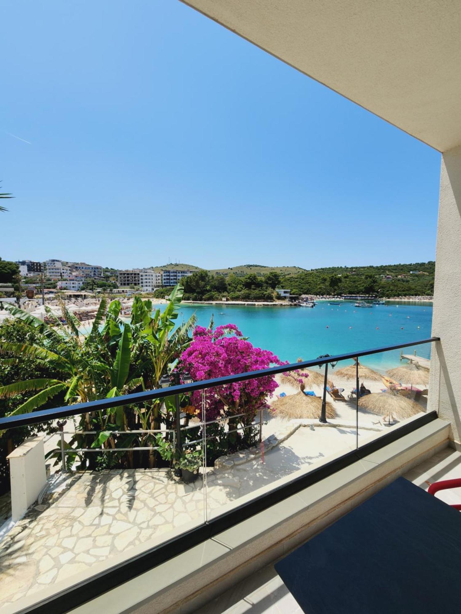 Manta Hotel Ksamil Exteriör bild