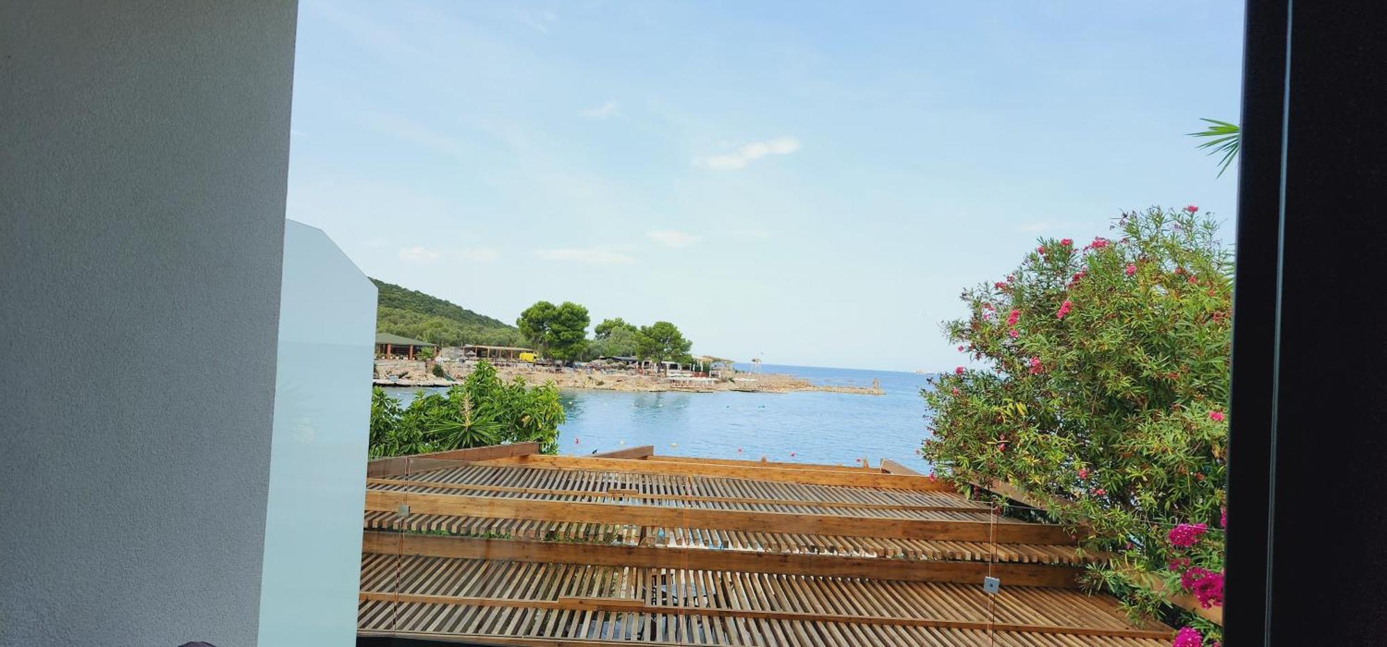 Manta Hotel Ksamil Exteriör bild
